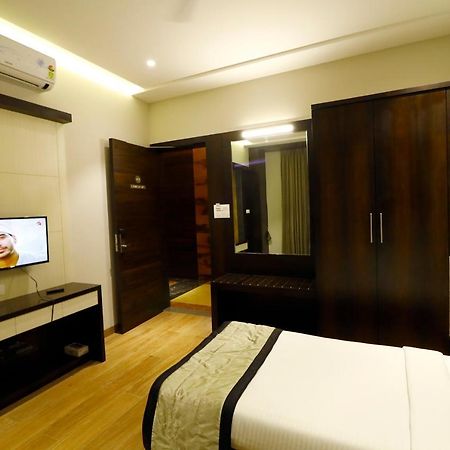 Hotel The Royal Inn Baramati Екстер'єр фото